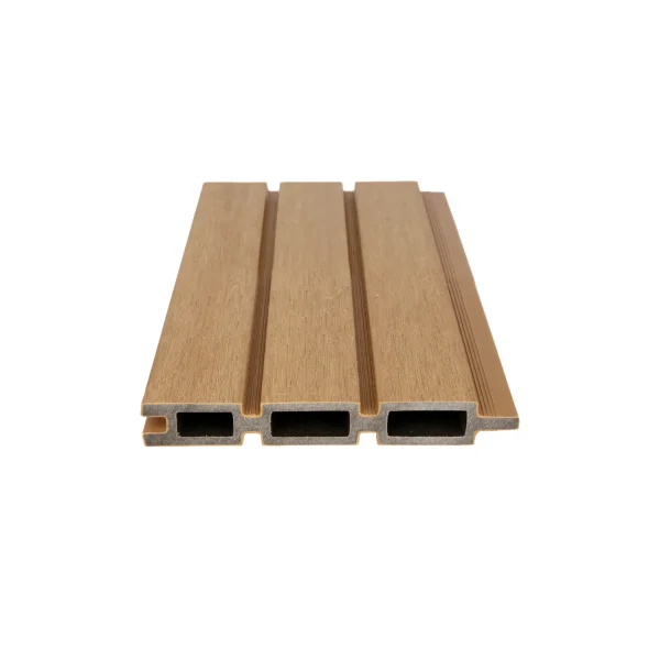 Sample | Schuttingplank NewTechWood Composiet Triple Red Cedar | 2,1 x 15 cm