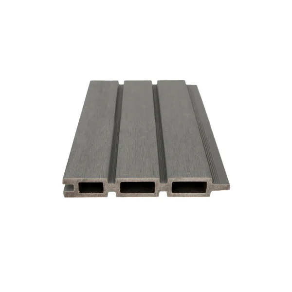 Sample | Schuttingplank NewTechWood Composiet Triple Silver Gray | 2,1 x 15 cm